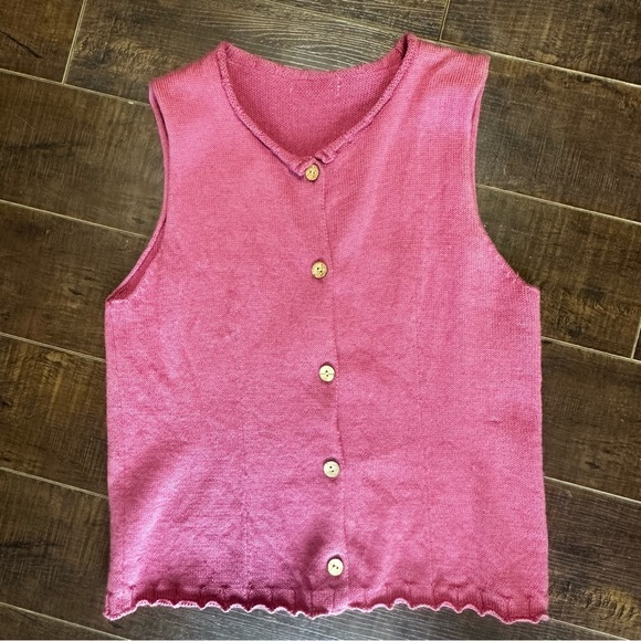 Pink vest - Picture 2 of 4
